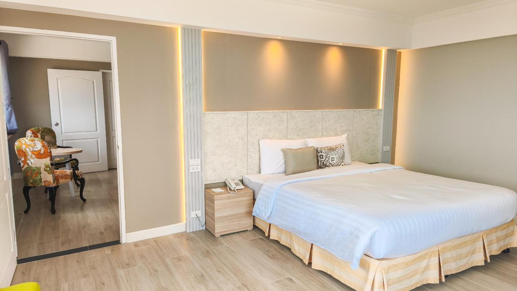 Hua Hin Grand Hotel And Plaza - Sha Extra Plus Exterior photo